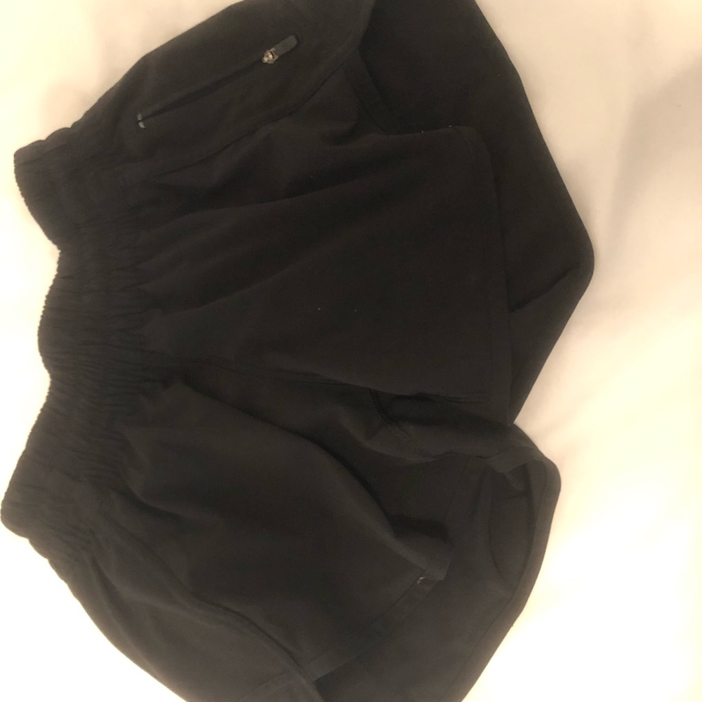 Lululemon 4.5 in shorts